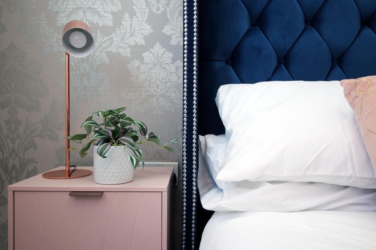 The View - Long Stay Offer - Modern Central Apartment And Parking By Cto Serviced Apartments Cardiff Exteriér fotografie