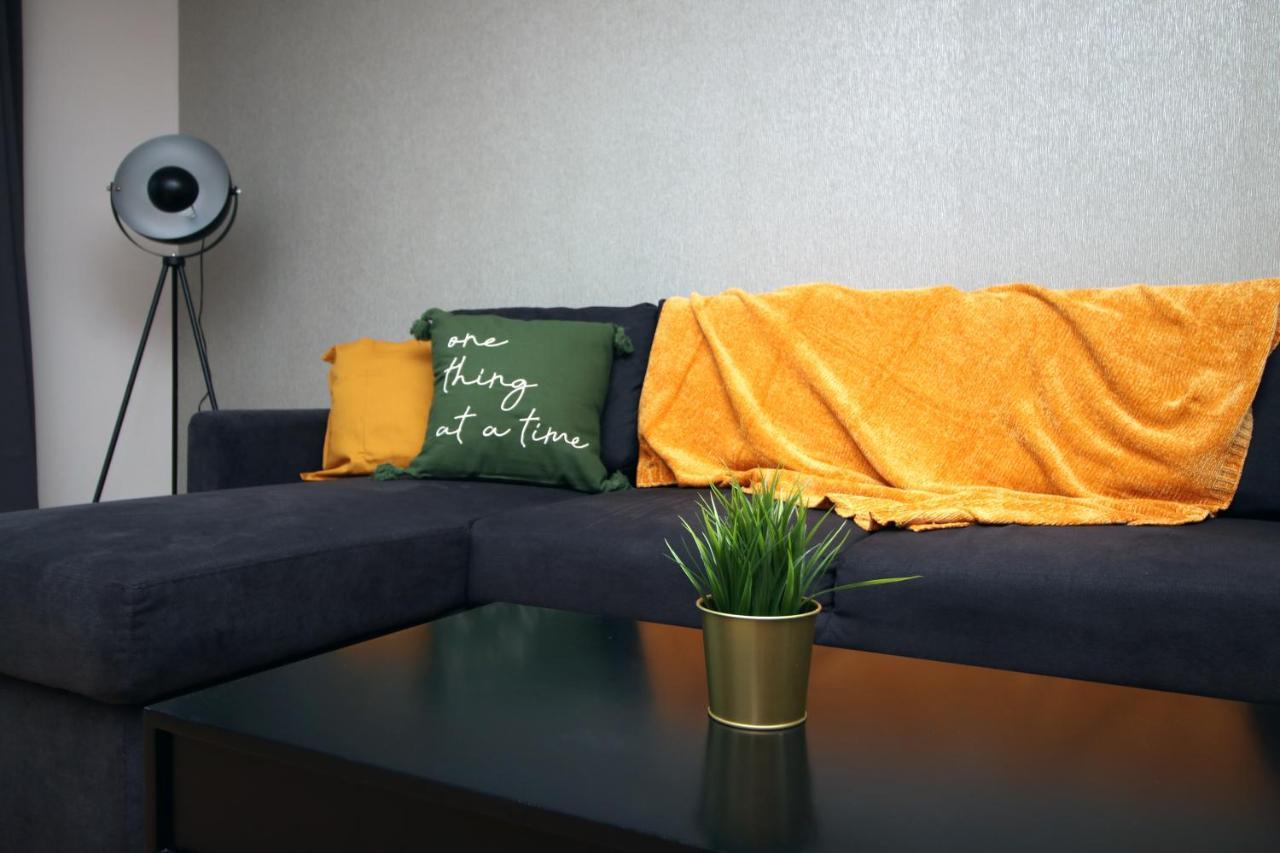 The View - Long Stay Offer - Modern Central Apartment And Parking By Cto Serviced Apartments Cardiff Exteriér fotografie
